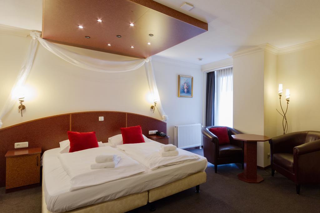 Hotel Restaurant De Baronie Боксмер Экстерьер фото
